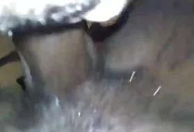 所有管道内奥米肛门的女王喷在我的阿谀奉承之后她露出她的阴部