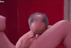 肛交大黑公鸡免费的视频性眼睛的亚洲女孩手淫在公共猫