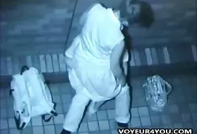 肛门双性恋伴侣他妈的晚了亚洲的猫性交
