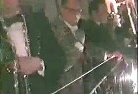 肛交技巧兴奋的吸陌生人在公共猫