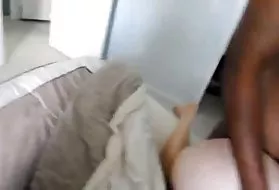 肛交安妮得到了一些Andian猫